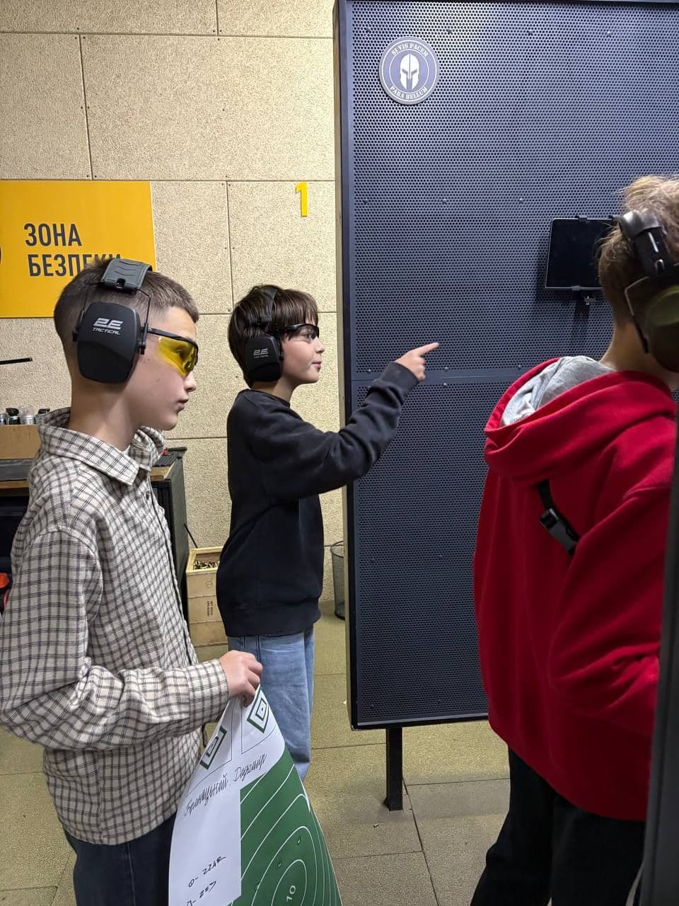 Training shoots for Lviv City Council high school students at the Strilnytsia range by Parabellum